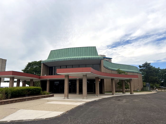 Northland Theatre - July 23 0002 (newer photo)